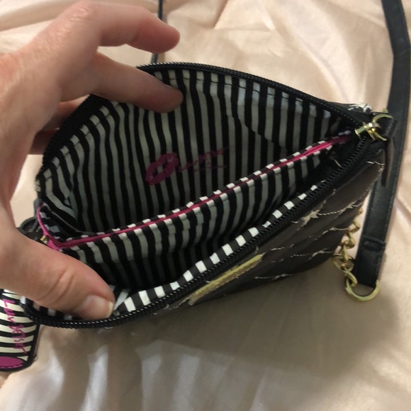 Betsey Johnson purse - Picture 2 of 7